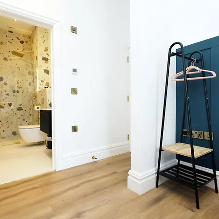 Apartment No 4 Grosvenor - 5 Min Drive From Temple Meads